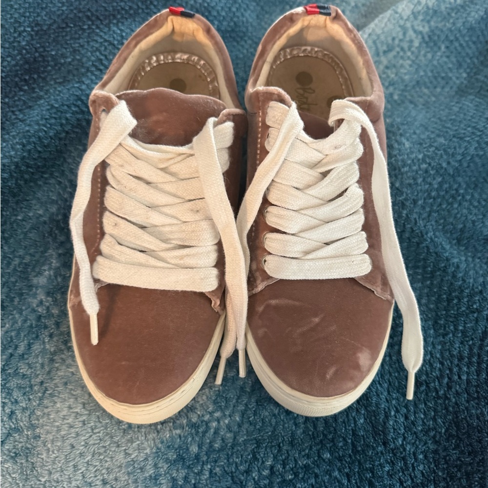 Velvet Sneakers with White Laces